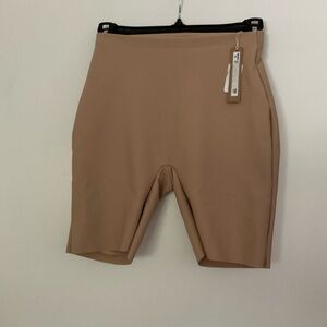 NWT skims butt enhancer shorts XS